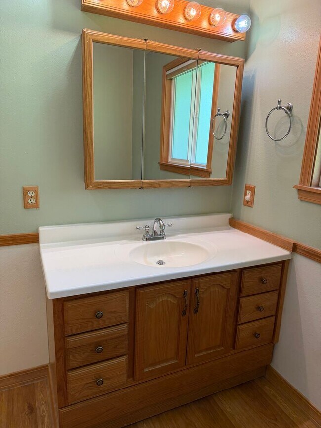 Building Photo - Harrington Lagoon Water View Home!