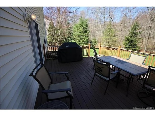 Building Photo - 4 Bed - 2.5 Bath: Single Family Home in Oa...