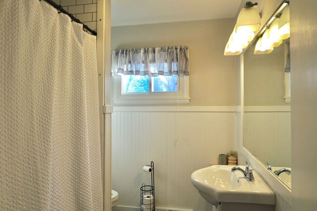 Building Photo - 3 Bed 3 Bath Ozark, MO