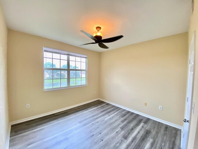 Building Photo - 15125 Michelangelo Blvd
