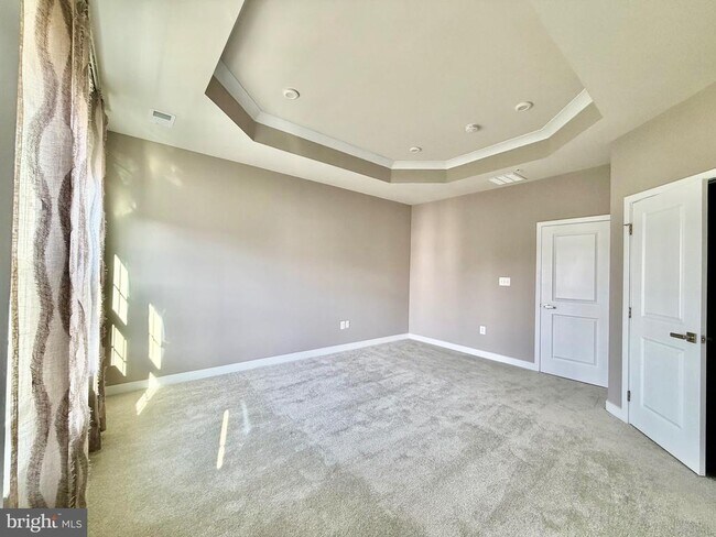 Building Photo - 149 Lawndale Dr