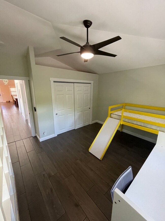 Building Photo - Beautiful 3 bedroom 3 bath home on dry side Waimea