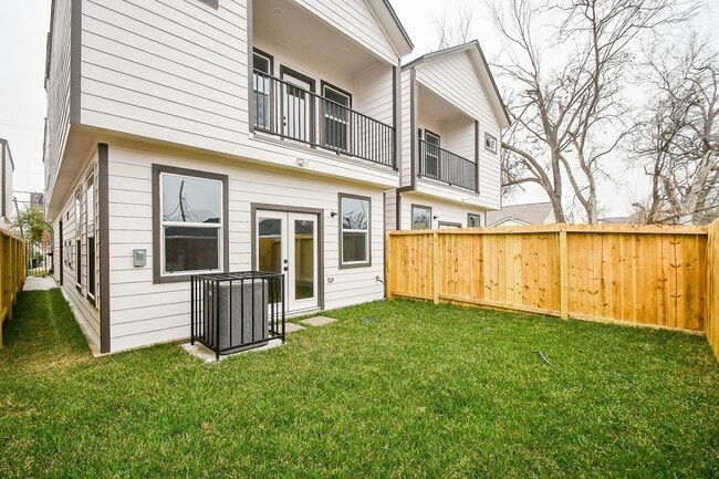 Building Photo - 4911 Nichols St