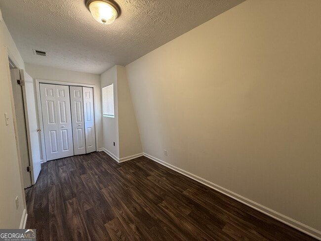 Building Photo - 540 Rustwood Dr