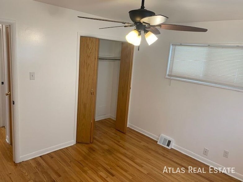 Building Photo - 12 Zenobia St