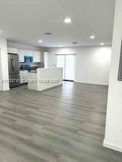 Building Photo - 554 SW 7th St