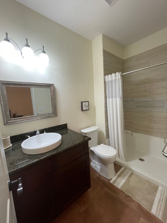 Building Photo - Brand New 1-Bedroom/ 1-Bathroom