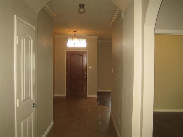 Building Photo - 5916 Silver Buckle Dr
