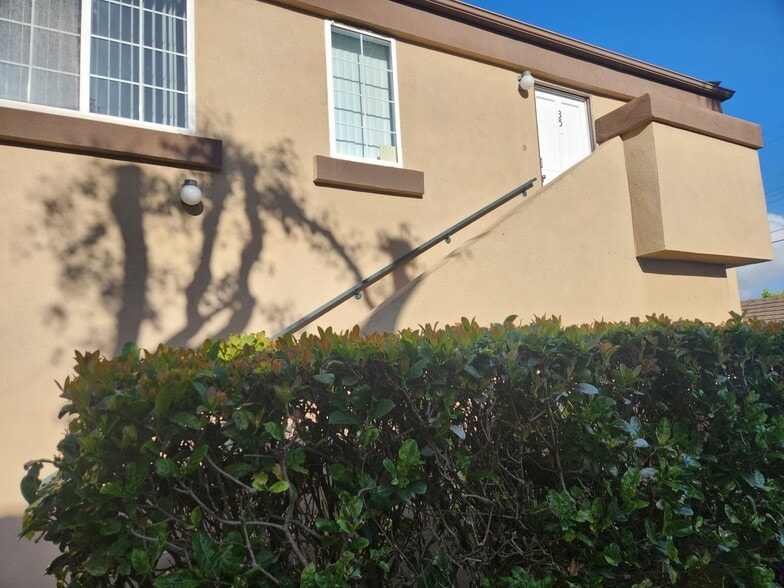 Building Photo - 21415 S Vermont Ave