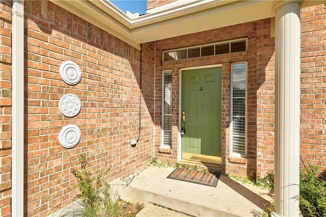Building Photo - 1003 Antelope Ridge