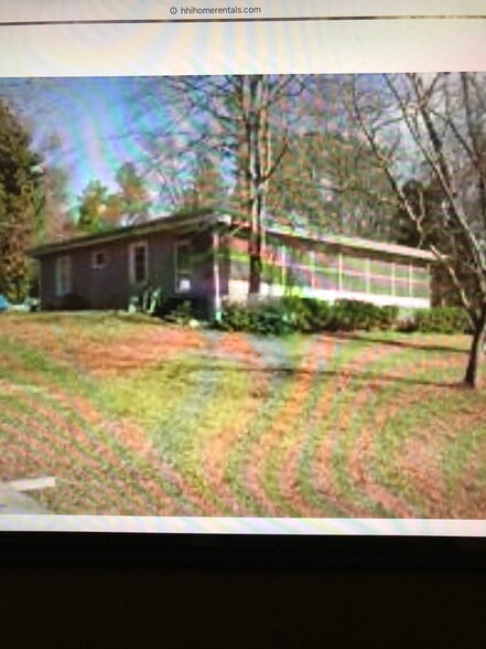 Back of house - 5221 Green Cove Rd