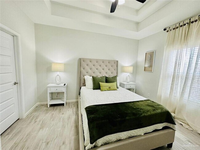 Building Photo - 4701 Mulberry Ave