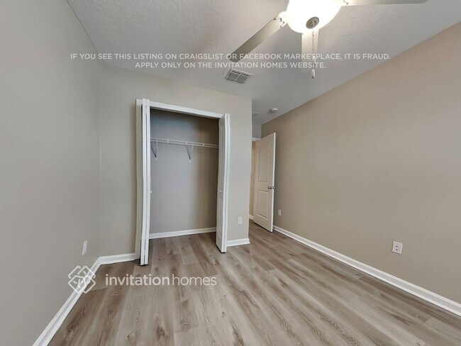 Building Photo - 7533 Chervil St