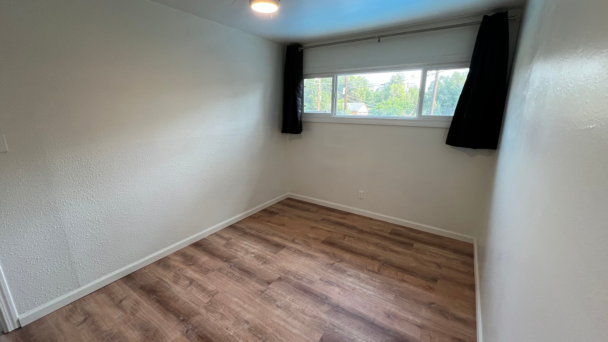 2nd Bedroom - 1116 E Fountain Blvd