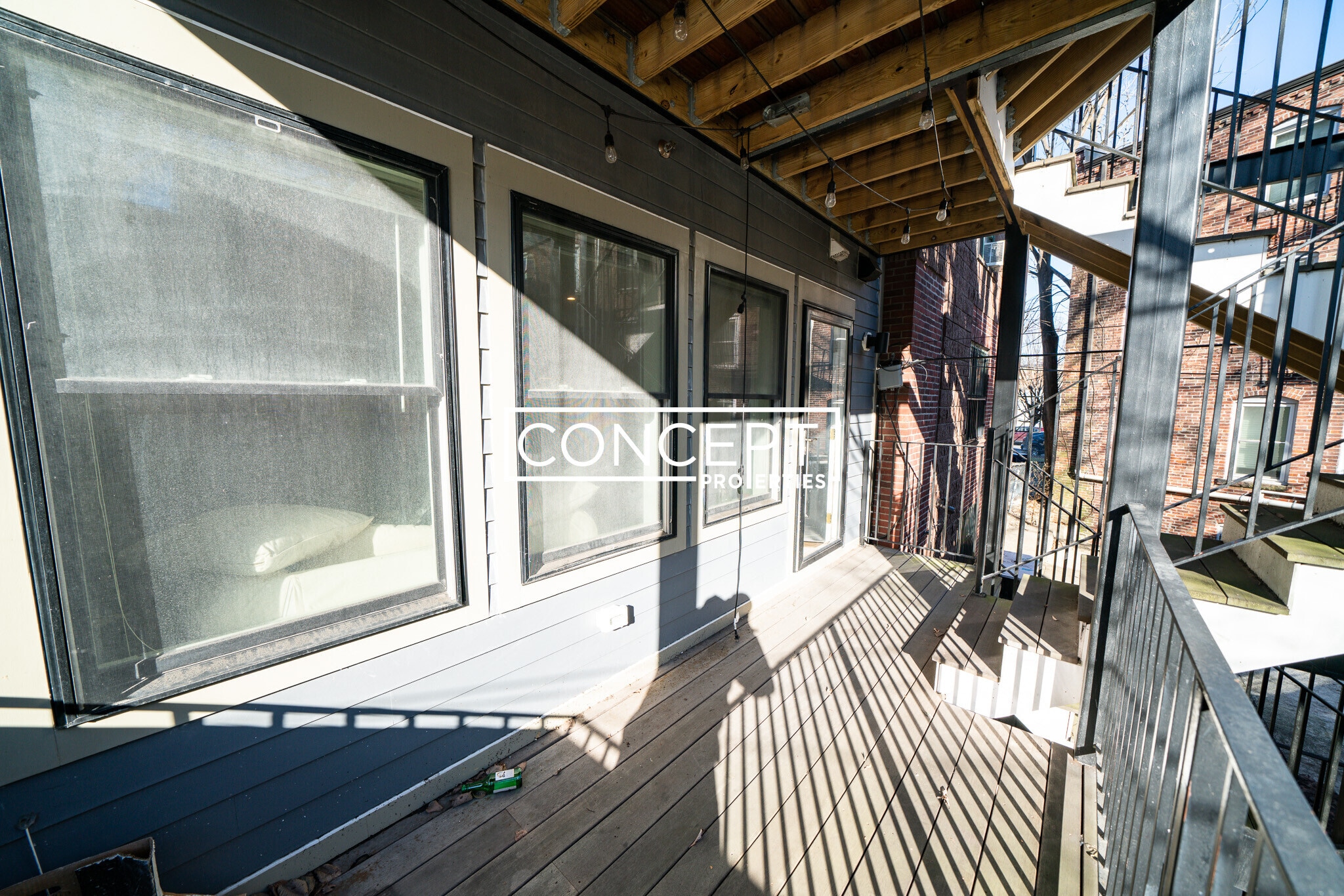 Building Photo - 988 Tremont St