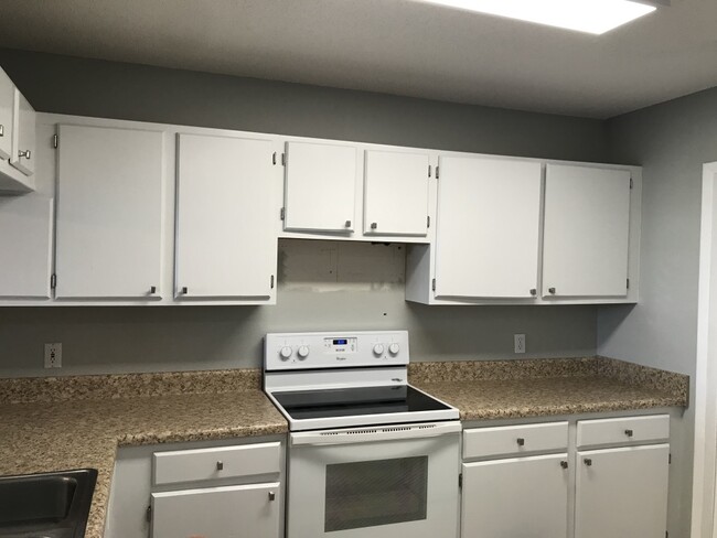 Building Photo - 610 Orange Blossom Dr