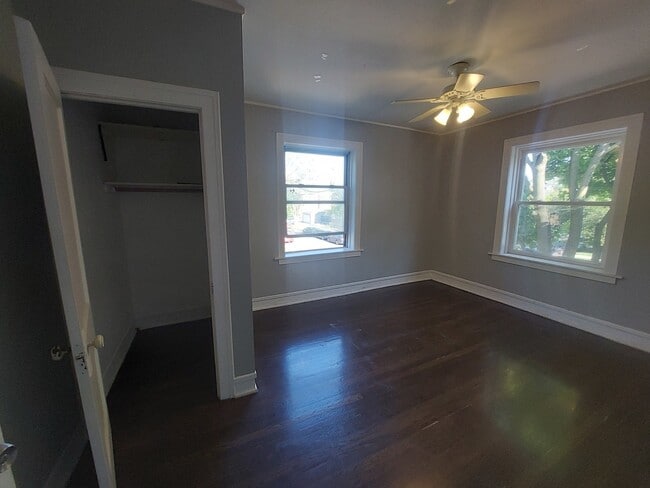 Building Photo - 3104 W 64th St