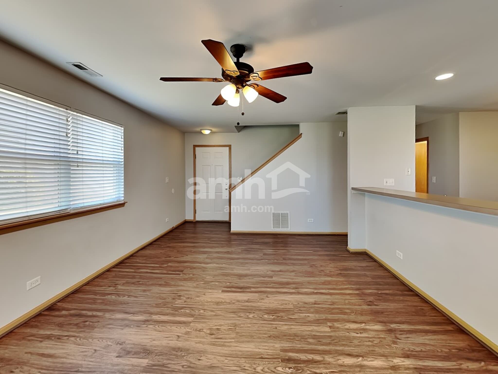 Building Photo - 250 Wedgewood Cir