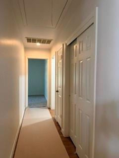 Building Photo - 2615 Southwood Dr