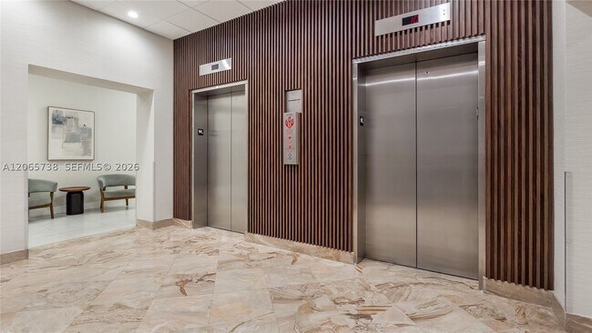 Building Photo - 1370 S Ocean Blvd