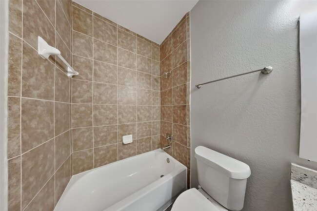 Building Photo - 20834 Clay Landing Ln