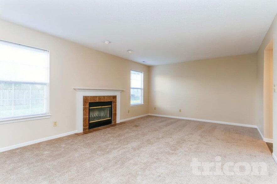 Building Photo - 6453 Townsend Way