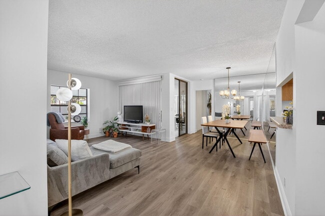 Building Photo - 5418 Firenze Dr