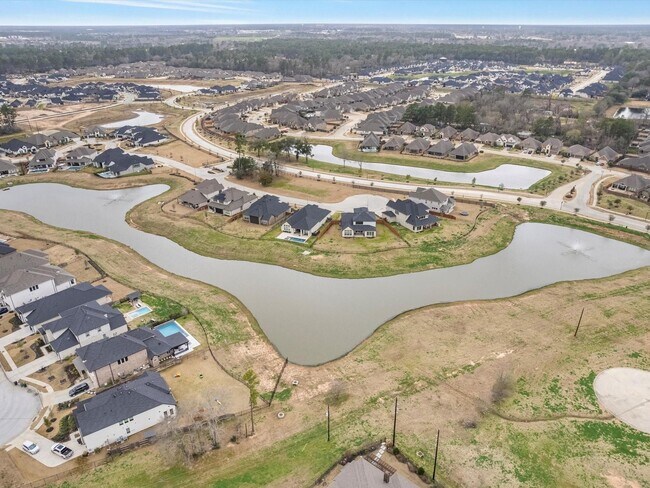 Building Photo - 24543 Songlark Bend Dr