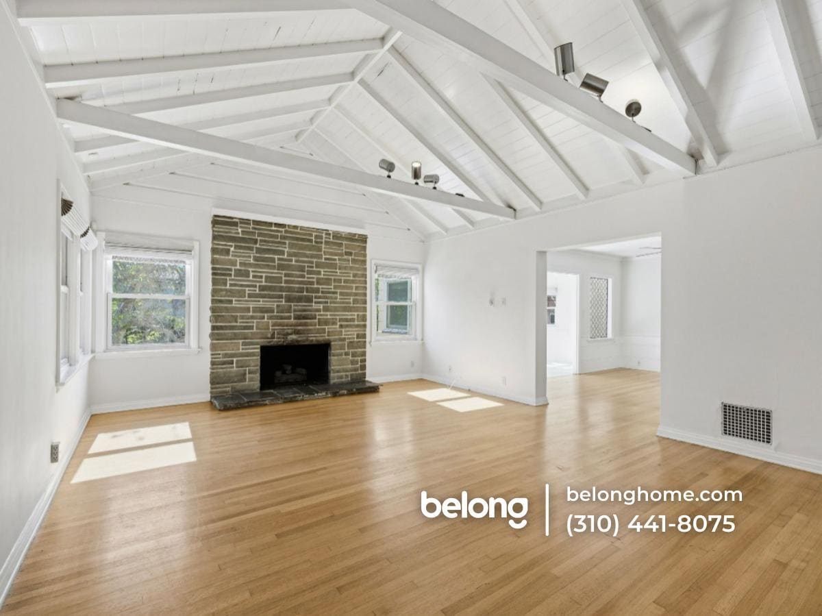 Building Photo - 10537 Rochester Ave