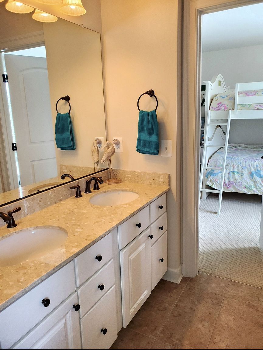 Building Photo - 36367 Thrasher Ln