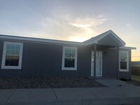 Building Photo - 1/2 OFF FIRST MONTHS RENT!! 3 bedroom 2 ba...