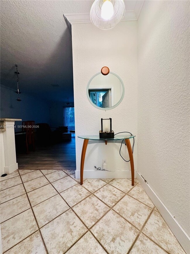 Building Photo - 2122 Pasa Verde Ln