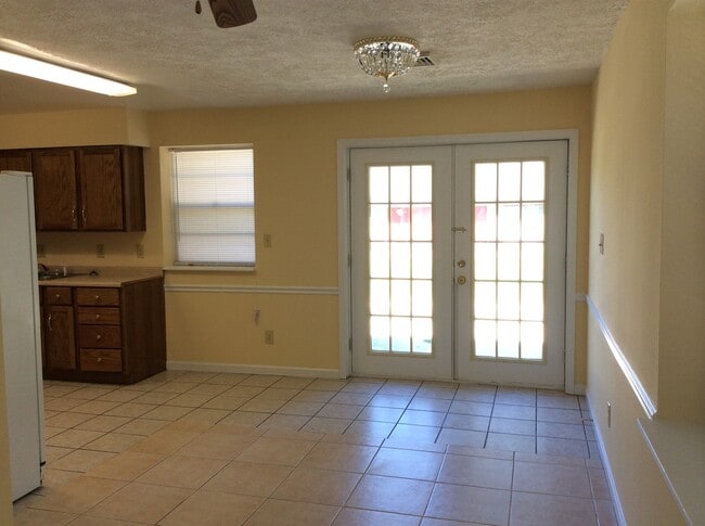 Building Photo - Washington Twp - 3 BR home