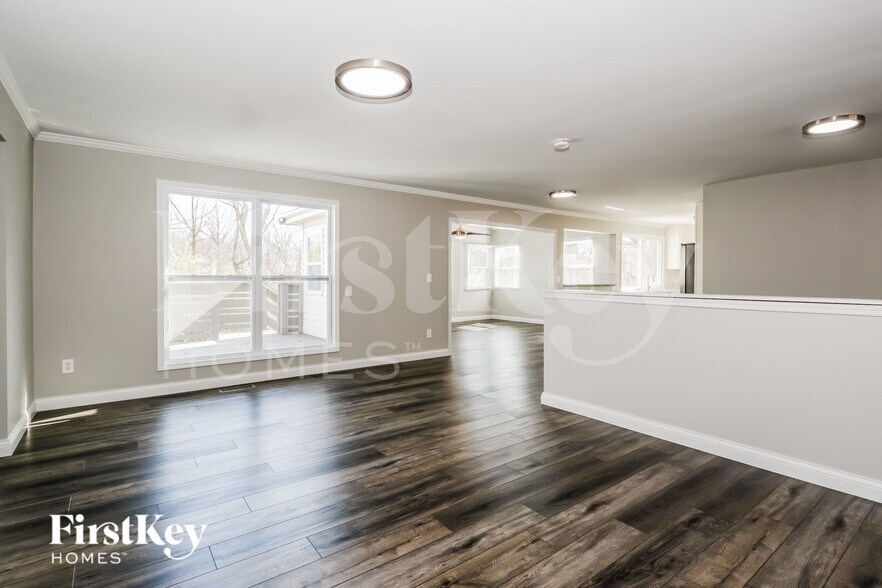 Building Photo - 11814 Featherwood Dr