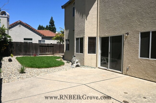 Building Photo - 8868 Chadbury Pl