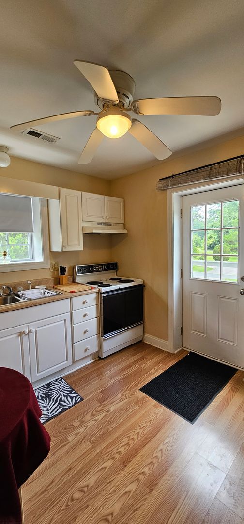 Building Photo - Charming Long Term Rental - Georgetown, SC