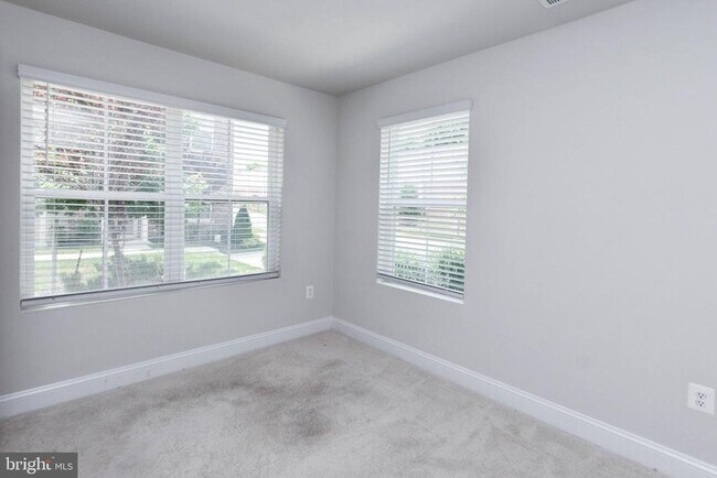 Building Photo - 7102 Druce Way