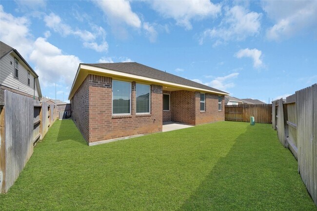 Building Photo - 113 Sea Glass Cv