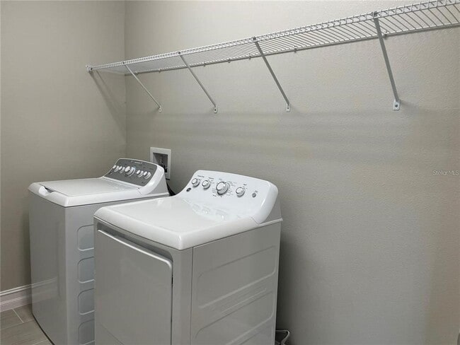 Building Photo - 4580 Almada Ln