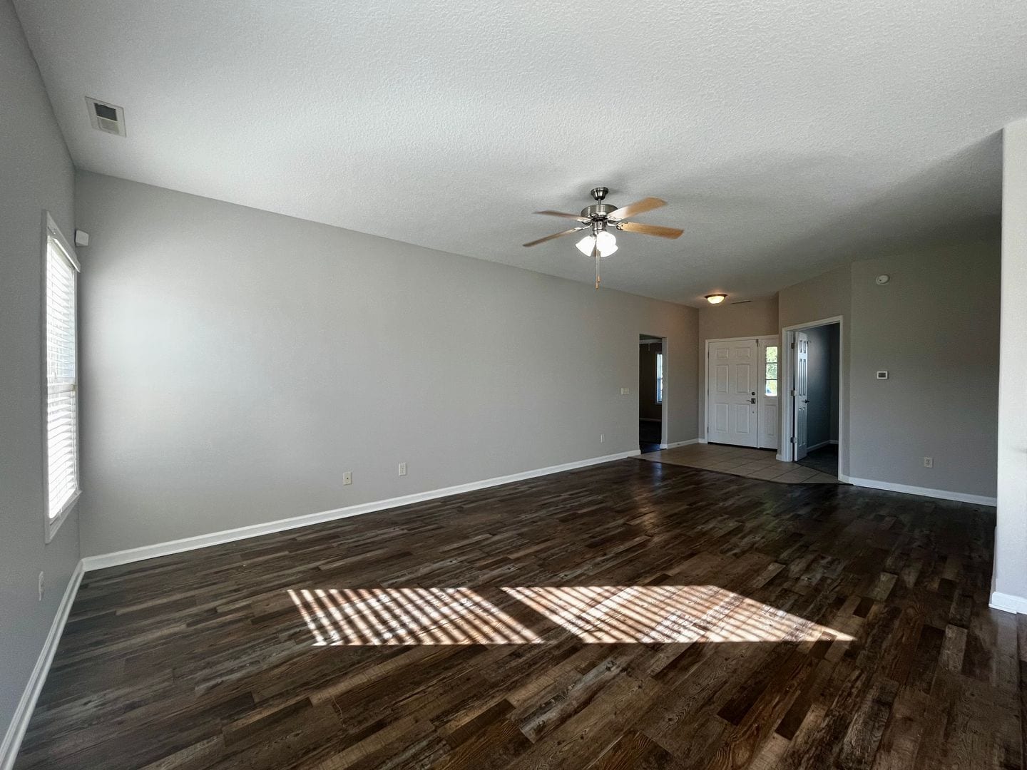 Building Photo - 11013 Calera Passage