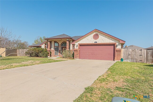 Building Photo - 4011 Salt Fork Dr