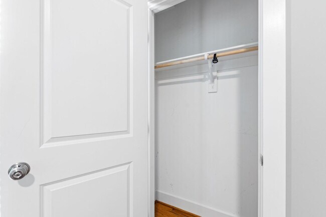 Building Photo - Charming Cape Cod in Tuscaloosa Lakewood!