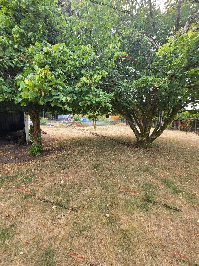 Building Photo - 1301 Kayu Ln