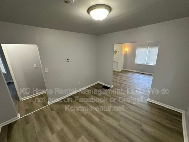 Building Photo - 4116 Springfield St