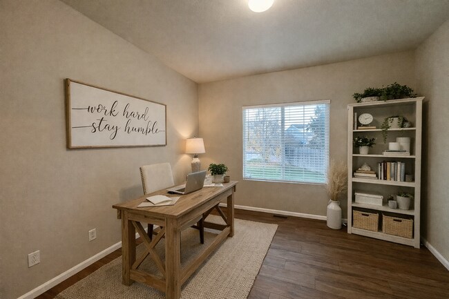 Building Photo - Fantastic 3 bedroom home available in Claremont Ranch!