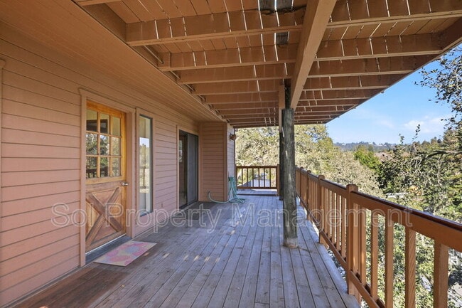 Building Photo - 147 Seacliff Dr