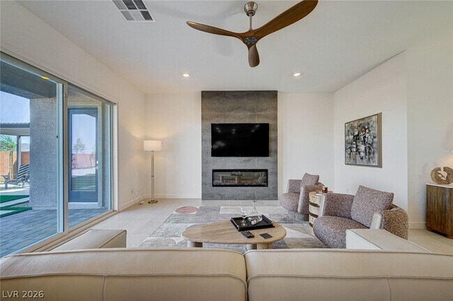 Building Photo - 10022 Decano Rdg St