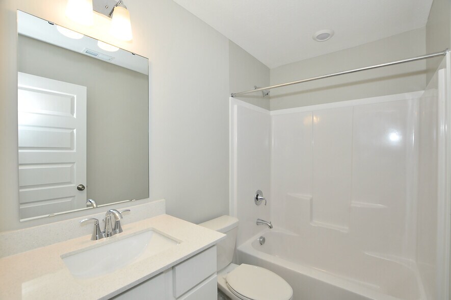 Building Photo - 927 Yorkshire Ln