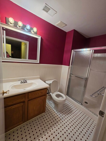 Building Photo - 52 Overlook Dr