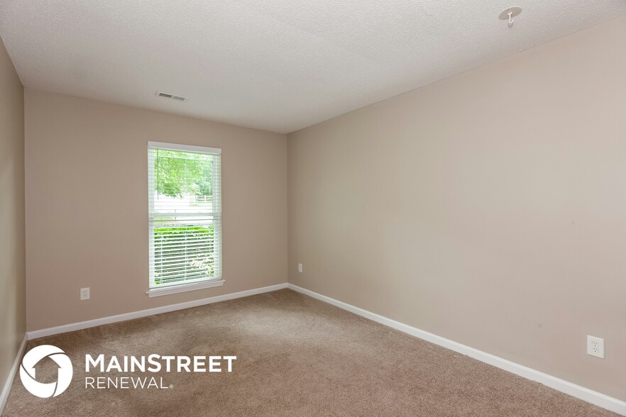 Building Photo - 8625 Flowers Ct